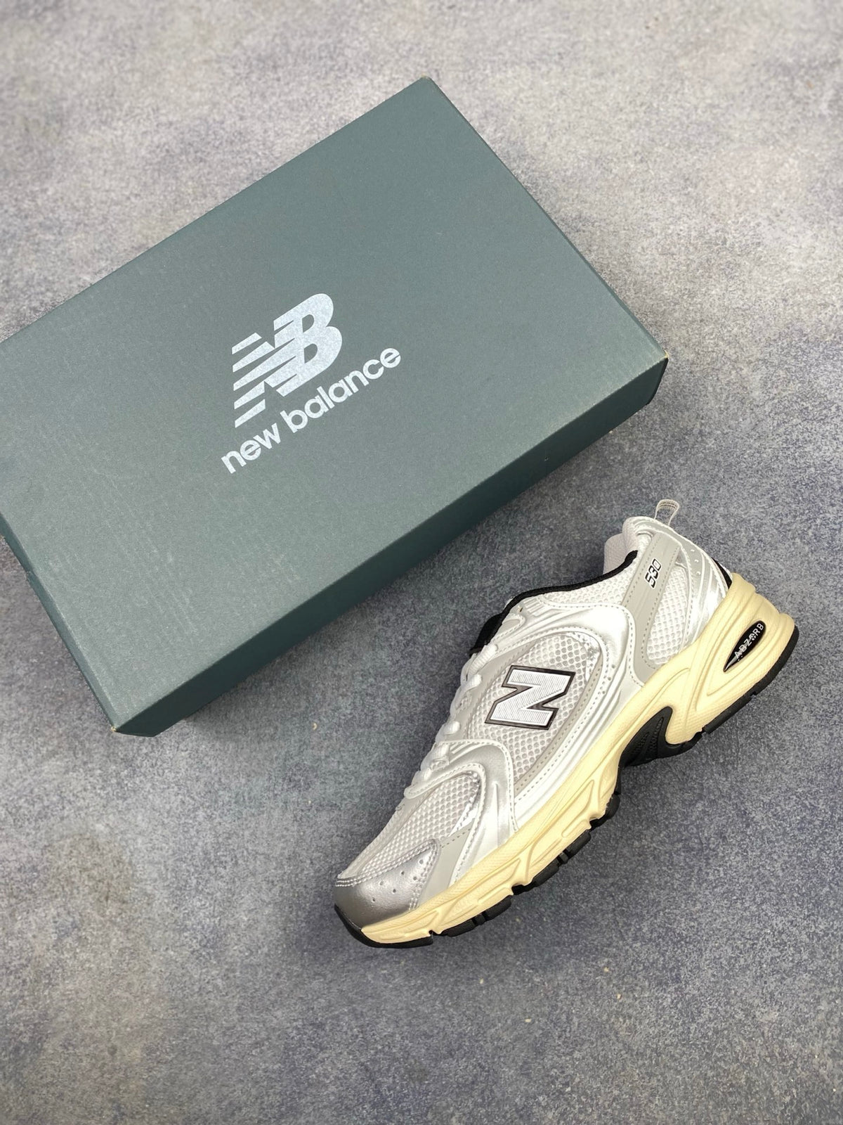 New Balance NB 530 Durable Mesh Low-Top Running Shoes