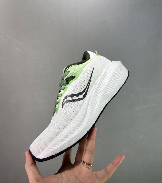Saucony Triumph 21 Thick-Soled Casual Running Shoes