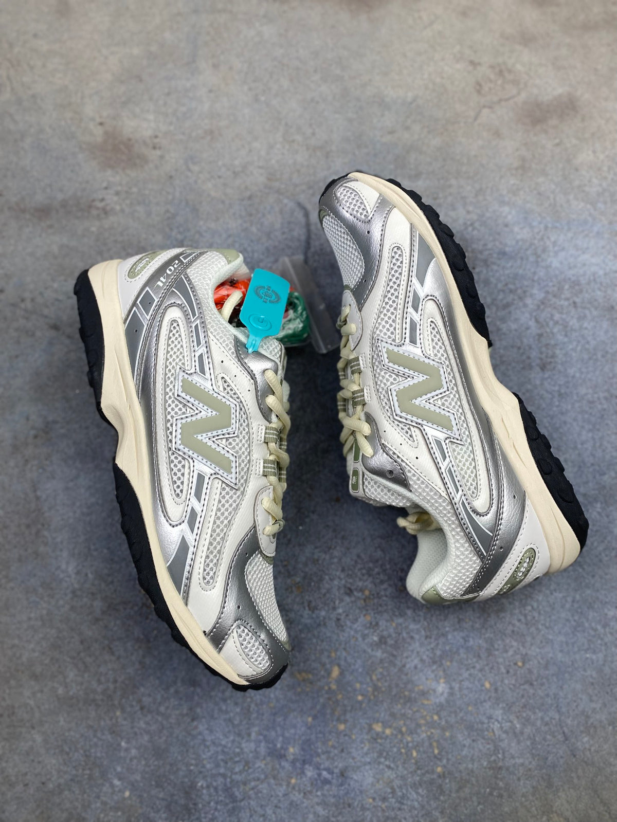 New Balance 204 Series Light Brown Casual Sports Running Shoes