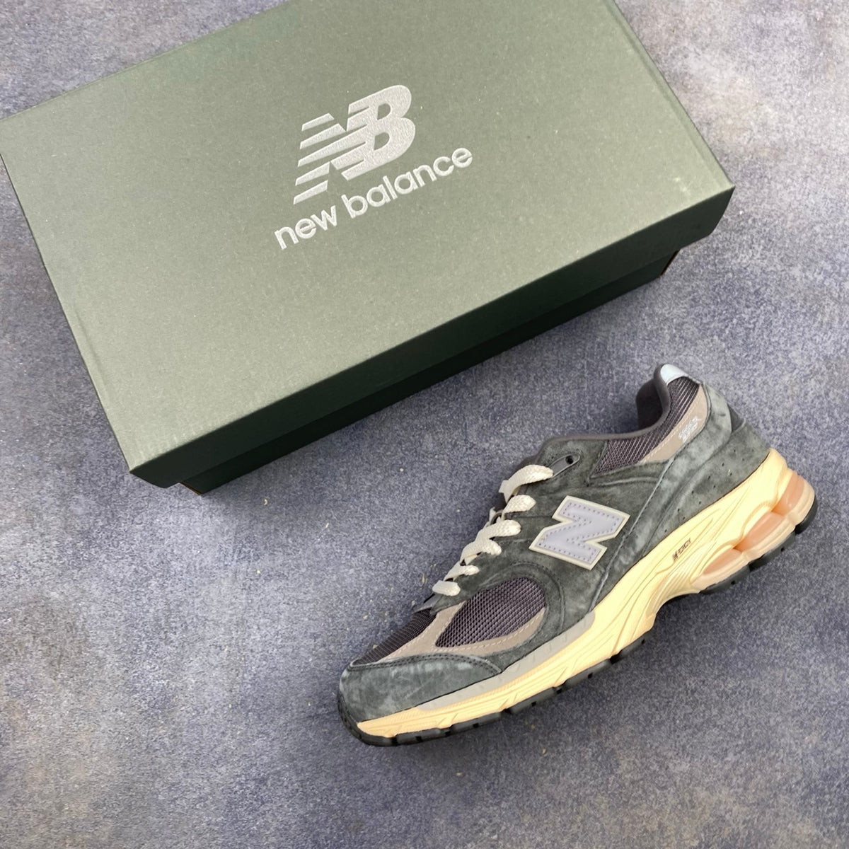 New Balance MS327 Series Retro Casual Running Shoes