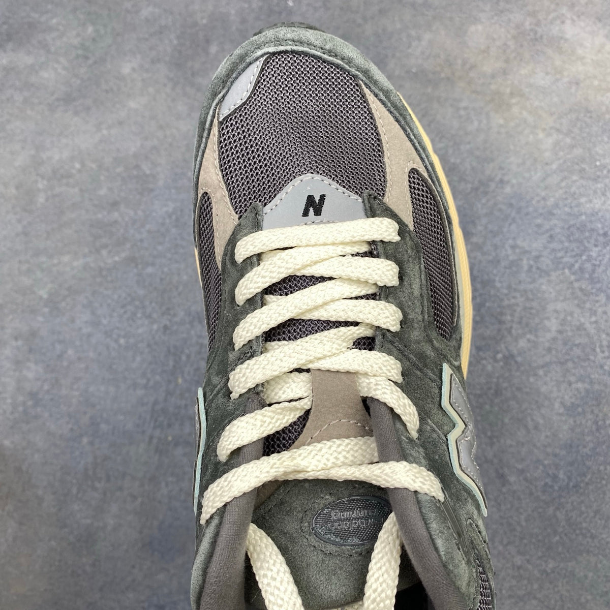 New Balance MS327 Series Retro Casual Running Shoes